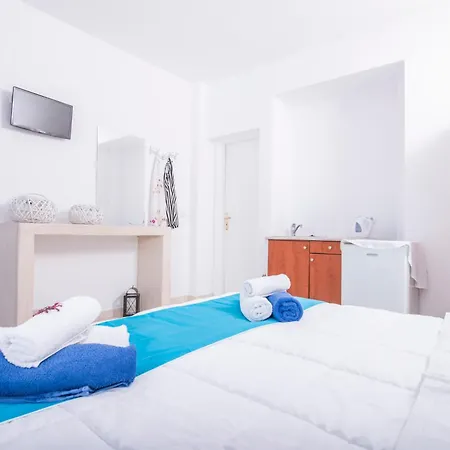 1-bed At Bella Santorini Near